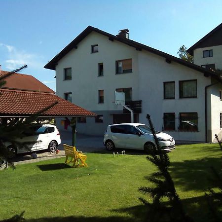 Apartment Fon Blejska Dobrava Eksteriør billede
